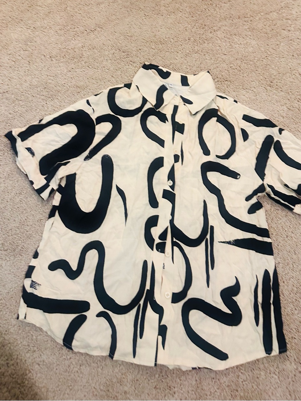2 pc Women’s set Abstract Black & White